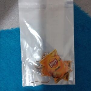Lays earrings